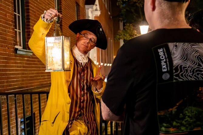 Ghost and Graveyard Tour - Old Town Alexandria after dark