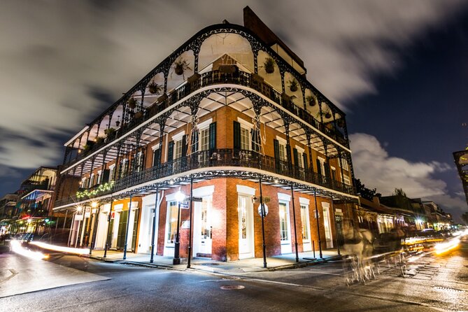 Ghost Hunt in New Orleans: Quest Experience - Faulkner House Books and a Quieter Stop