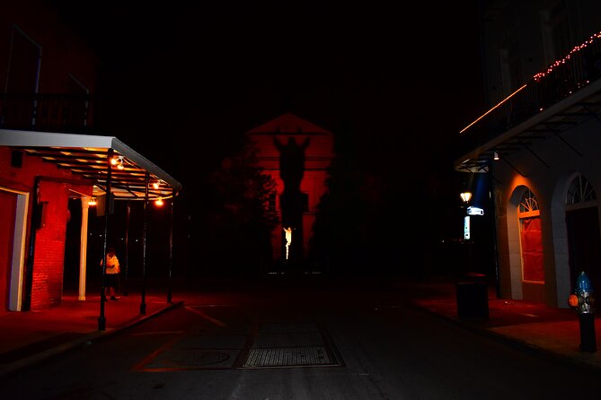Ghost Stories and True Crime Walking Tour of the French Quarter - What the guides do especially well