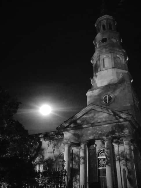 Ghost Tour - Charleston Dark History & Ghost Tour With Adam - Charleston after dark, with the pleasant parts left behind