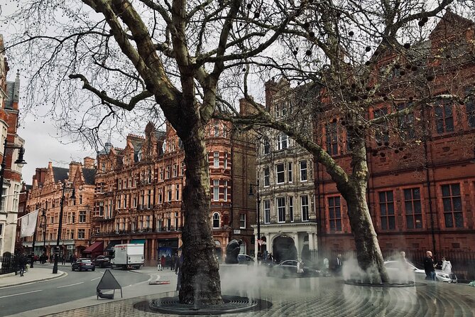Ghost Tour of Mayfair - Green Park after sunset: plague pits and the Death Tree
