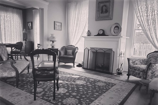 Ghost Walk of Franklin with Access to Haunted Structures, close to New Orleans - Entering the haunted homes