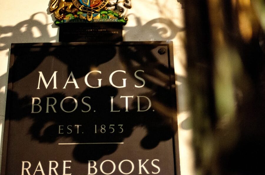 Ghosts and Legends of Mayfair Walking Tour - London - Albemarle Street brings duels and older dangers
