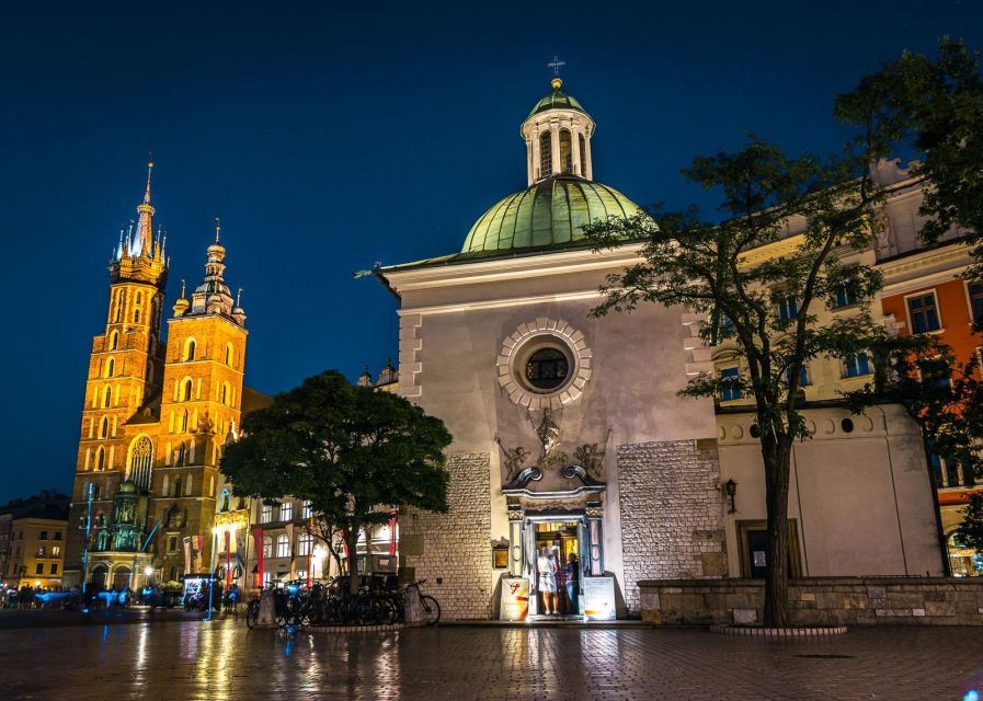 Ghosts & Crimes: Macabre Kraków Walking Tour in English - Who will enjoy this walk most