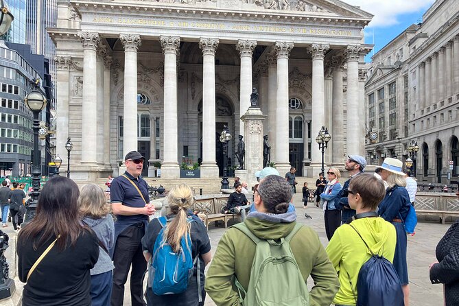 Ghosts, Gore & Other Ghasty Stories in the City of London - How Ross guides the experience