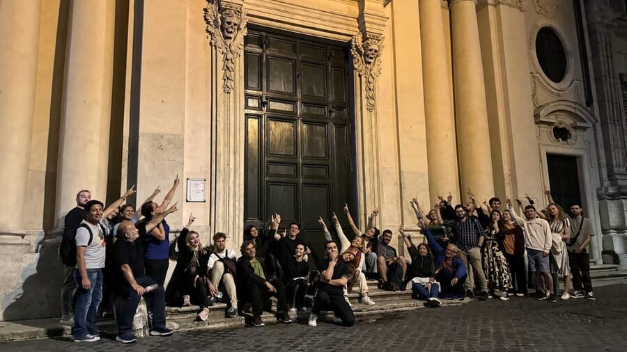 Ghosts, Legends & Mysteries of Rome Tip-Based Walking Tour - The Fountain of the Mask and Rome’s theatrical details
