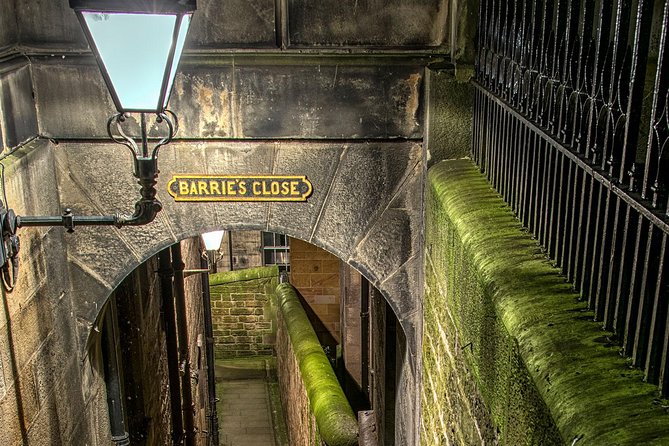 Ghosts, Mysteries, and Witches Tour - Tron Kirk and the fear of witchcraft