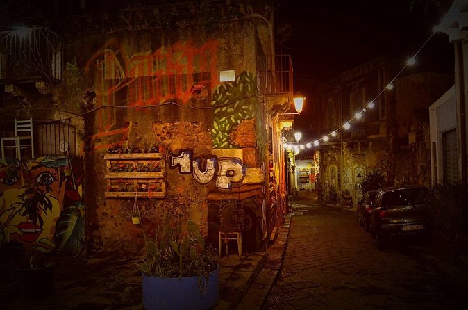 Ghosts of Catania Exploration Game and Tour - Finishing in Piazza del Duomo