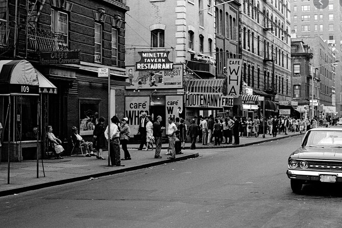 Ghosts of New York Walking Tour - White Horse Tavern is the tour’s most famous drinking story