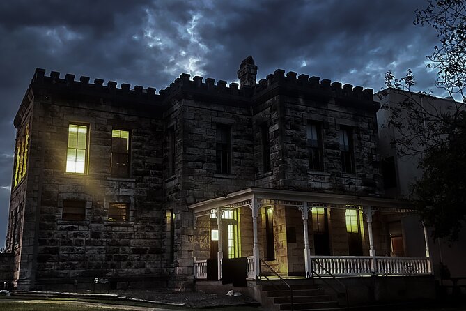 Ghosts of Old Georgetown Walking Tour - The Williamson County Courthouse and its famous cases