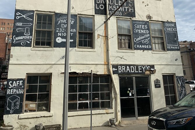 Ghosts of Savannah Self-Guided Haunted Audio Tour App/EMF Reader - A haunted walk without a fixed departure time