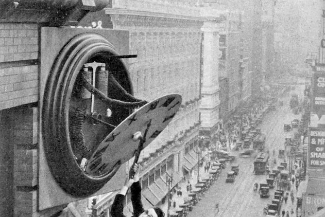 Ghosts of the Golden Age: Los Angeles Haunted Theater Tour - The Cecil Hotel brings the darkest stories