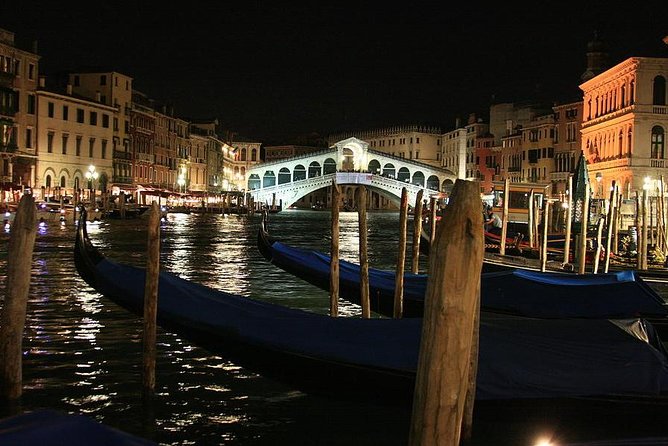 Ghosts of Venice - Discovering the Unknown - A darker route from Bacino Orseolo to Rialto