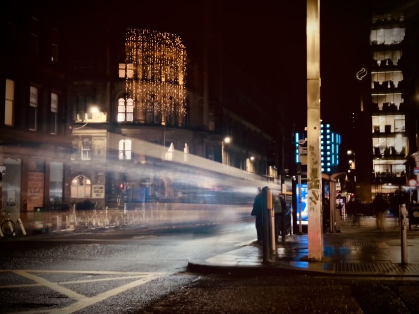 Glasgow: Haunted Quest Experience - Bars, public squares, and Glasgow’s local character