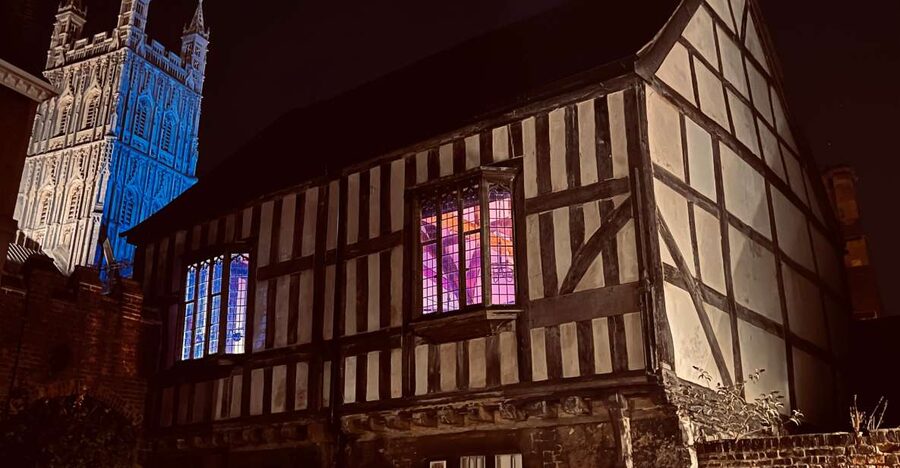Gloucester: Ghost-Themed Guided Walking Tour - College Court, Pinchbelly Alley, and quieter corners