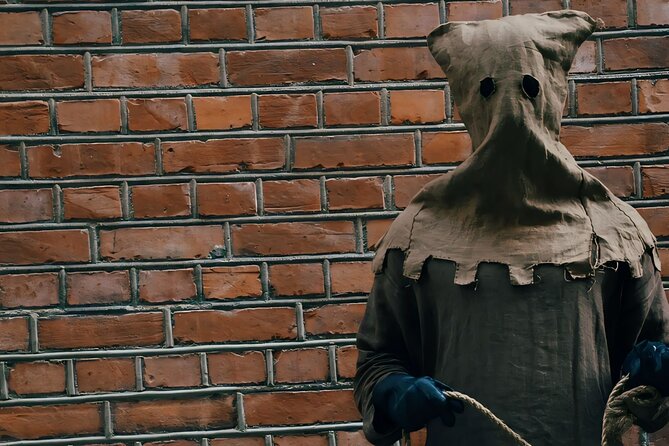 Guided Ghost Tours with Actors From Stockholm - Spektens Gränd and the most haunted street