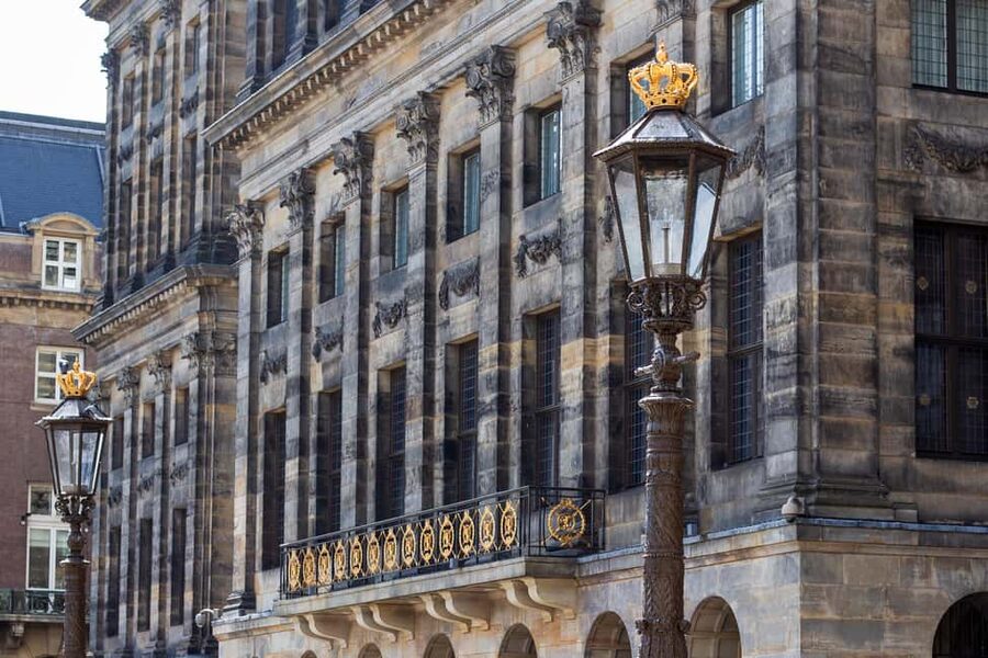 Guided Walking Tour Amsterdam - Dark History & Ghost Stories - The Walloon Church and Questions of Devotion