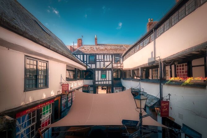 Guided walking tour : Ghosts & Giggles Of Gloucester - Timing, walking pace, and comfort