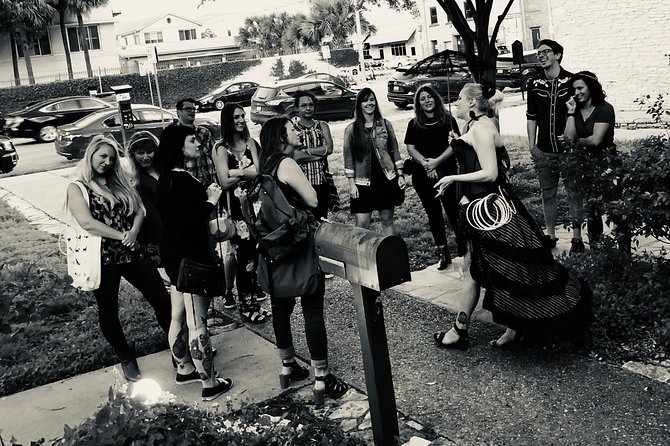 Haunted Austin Booze and Boos Ghost Walking Tour - The unnamed luxury hotel and its ghostly past