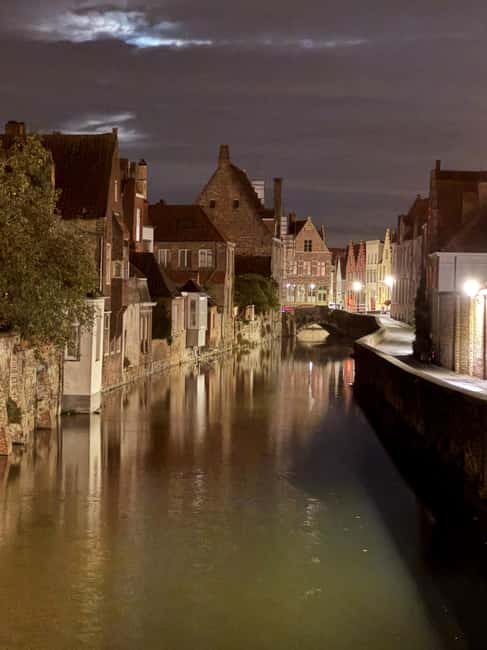 Haunted Bruges Walking Tour - Market Square and the bells of the Black Plague