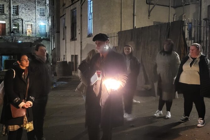 Haunted Histories walking Tour - Starting beneath the Royal Mile