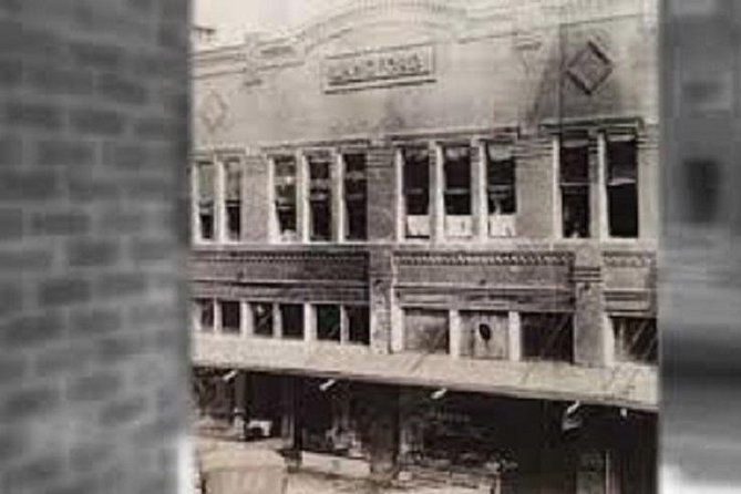 Haunted History of Fort Myers Walking Tour - The Indigo Room and its paranormal reputation