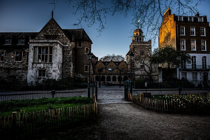 Haunted London: Night Ghost Walking Tour - St. Paul’s Cathedral and unexplained sounds