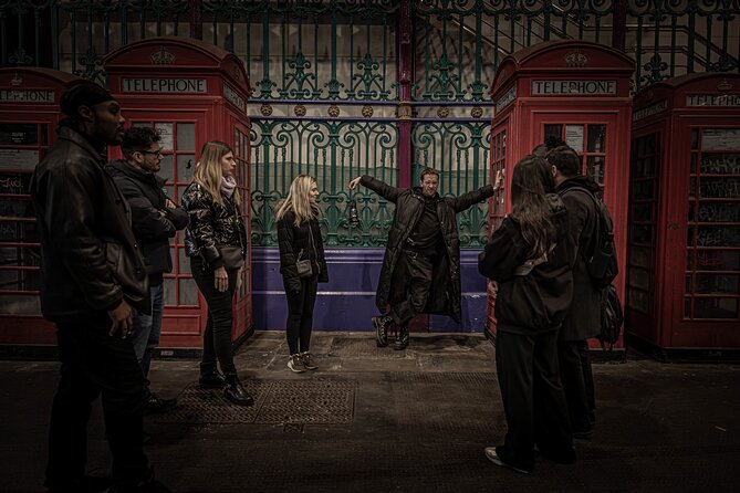 Haunted London: Night Ghost Walking Tour - Shakespeare’s Globe and phantom applause