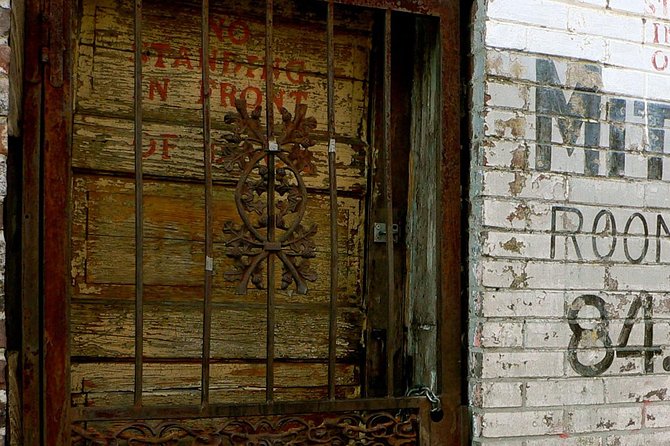Haunted Memphis Walking Ghost Tour - Puck Food Hall and Memphis spiritual traditions
