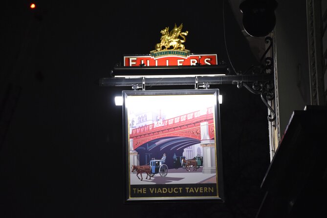 Haunted Pub Tour of London - The Bishop’s Finger and Smithfield’s market spirit