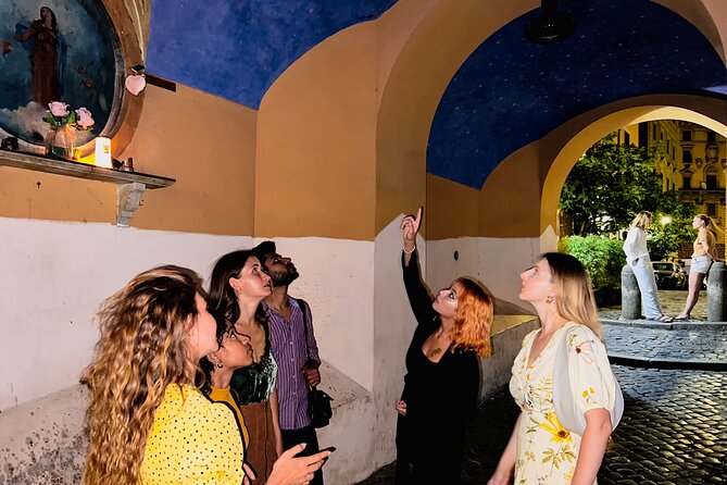 Haunted Rome: Eternal City Night Walking Tour - The haunted apartment on Via di Monserrato