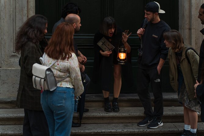 Haunted Rome Ghost Night Walking Tour - Via Giulia and the danger of beauty products