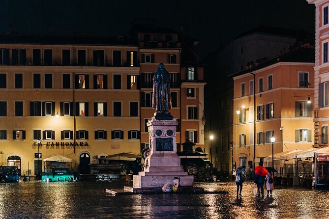 Haunted Rome Ghost Tour - The Original - Poisoners, secret routes, and a kidnapping