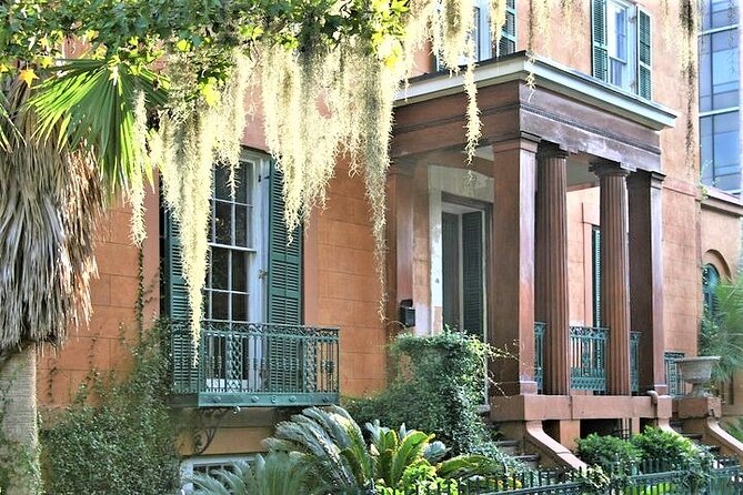 Haunted Savannah Paranormal Ghost Tour - Walking Savannah after dark