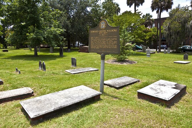 Haunted Savannah Self-Guided Walking Audio Tour - A Note About Wright Square and Chippewa Square