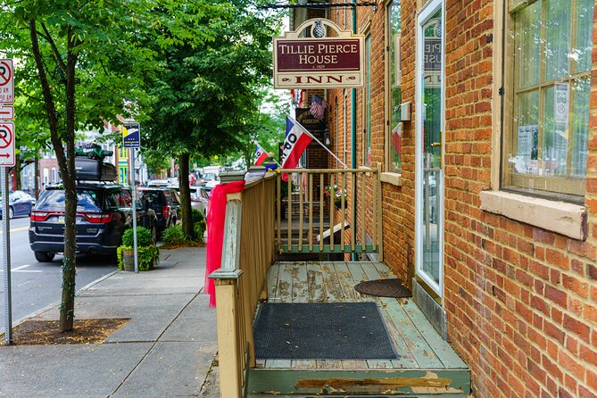Haunted Smart Phone App Location Aware Walking Tour in Gettysburg - Start at the Tillie Pierce House Inn