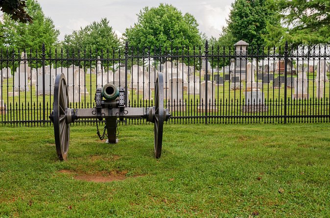Haunted Smart Phone App Location Aware Walking Tour in Gettysburg - A haunted field and Major General Hancock