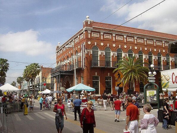 Haunted Tampa Booze and Boos Ghost Walking Tour - Ybor City - Key points to know before you book