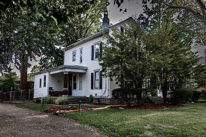 Haunted Tour in Mount Healthy from Cincinnati - Meeting at Fibonacci Brewing Company