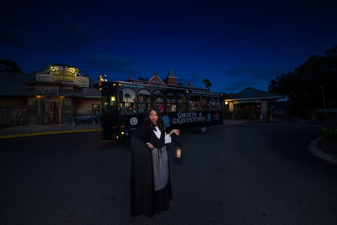Haunted Trolley Tour of St Augustine - The City Gates and Elizabeth’s ghostly greeting