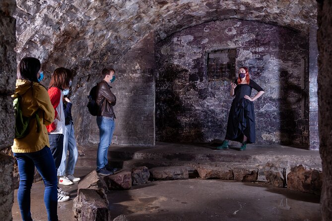 Haunted Vaults and Graveyard Walking Tour in Edinburgh - The South Bridge Vaults and their grim stories