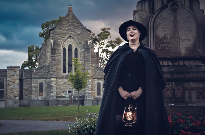 Haunted Walk at Beechwood Cemetery National Historic Site - How to make the most of the 75 minutes