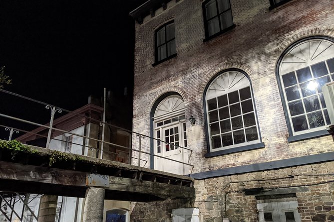 Hell Cat Ghost Tour - Savannah's Haunts and Horror - Group size, accessibility, and comfort