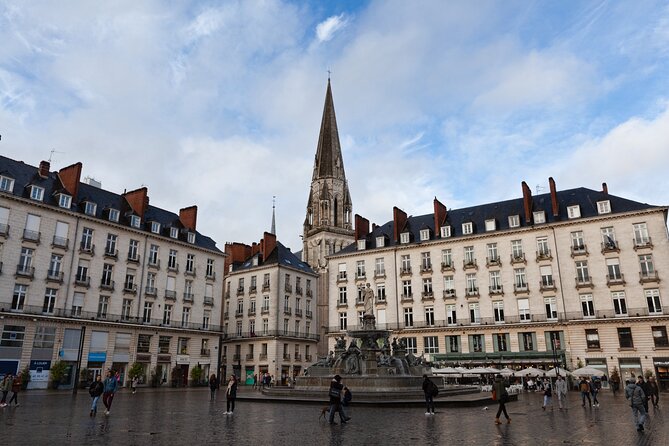 Highlights of Geneva: Dark History Quest Experience - Fontaine de l’Escalade and the city’s dramatic memory