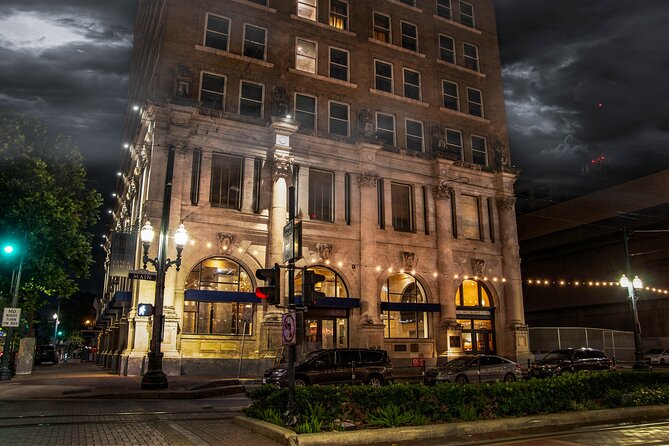 Houston Hollow Heart Hauntings Ghost Tour - Hotel ICON: ghost stories with a grander setting