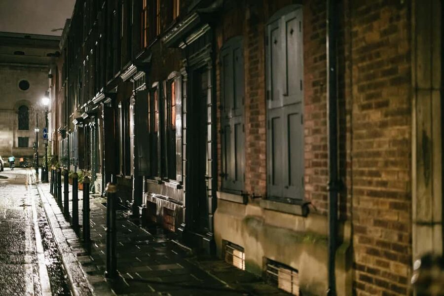 Italian Language : Original Jack the Ripper Tour - The Ten Bells and the power of place