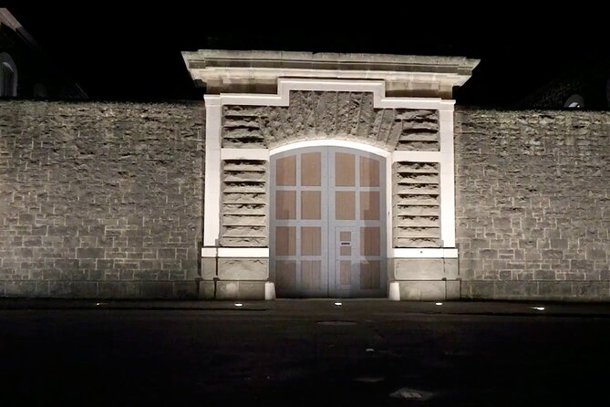 J Ward Lunatic Asylum Ghost Tour - The guides and the value of live commentary