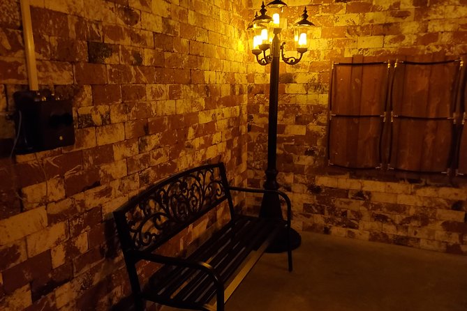 Jack the Ripper Escape Room Game for Private Group - How the one-hour Jack the Ripper game works