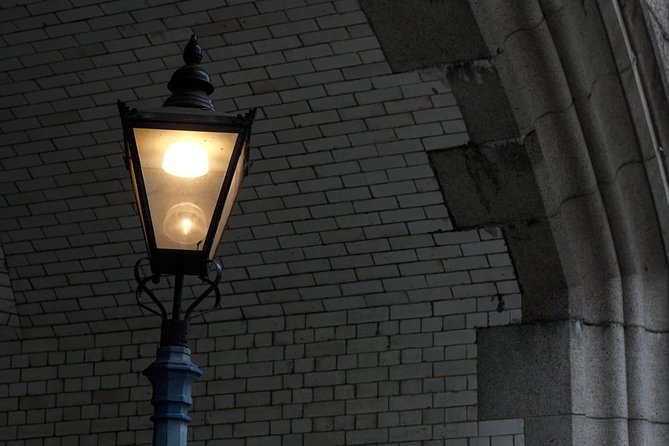Jack the Ripper Tour with 'Ripper-Vision' in London- Afternoon - Why the 5:00 pm departure can work well
