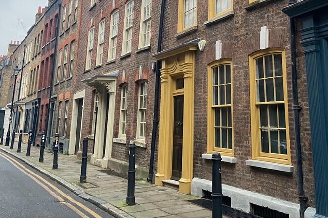 Jack The Ripper Walking Tour of London - Whitechapel gives the story its true setting